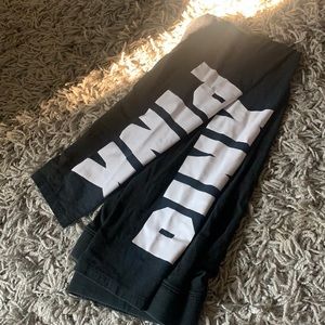 Pink leggings Sz medium